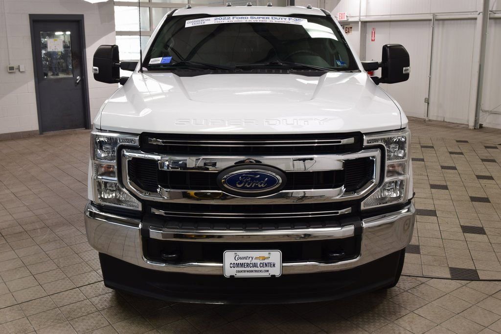 Used 2022 Ford F350 XL w/ Power Equipment Group image 2