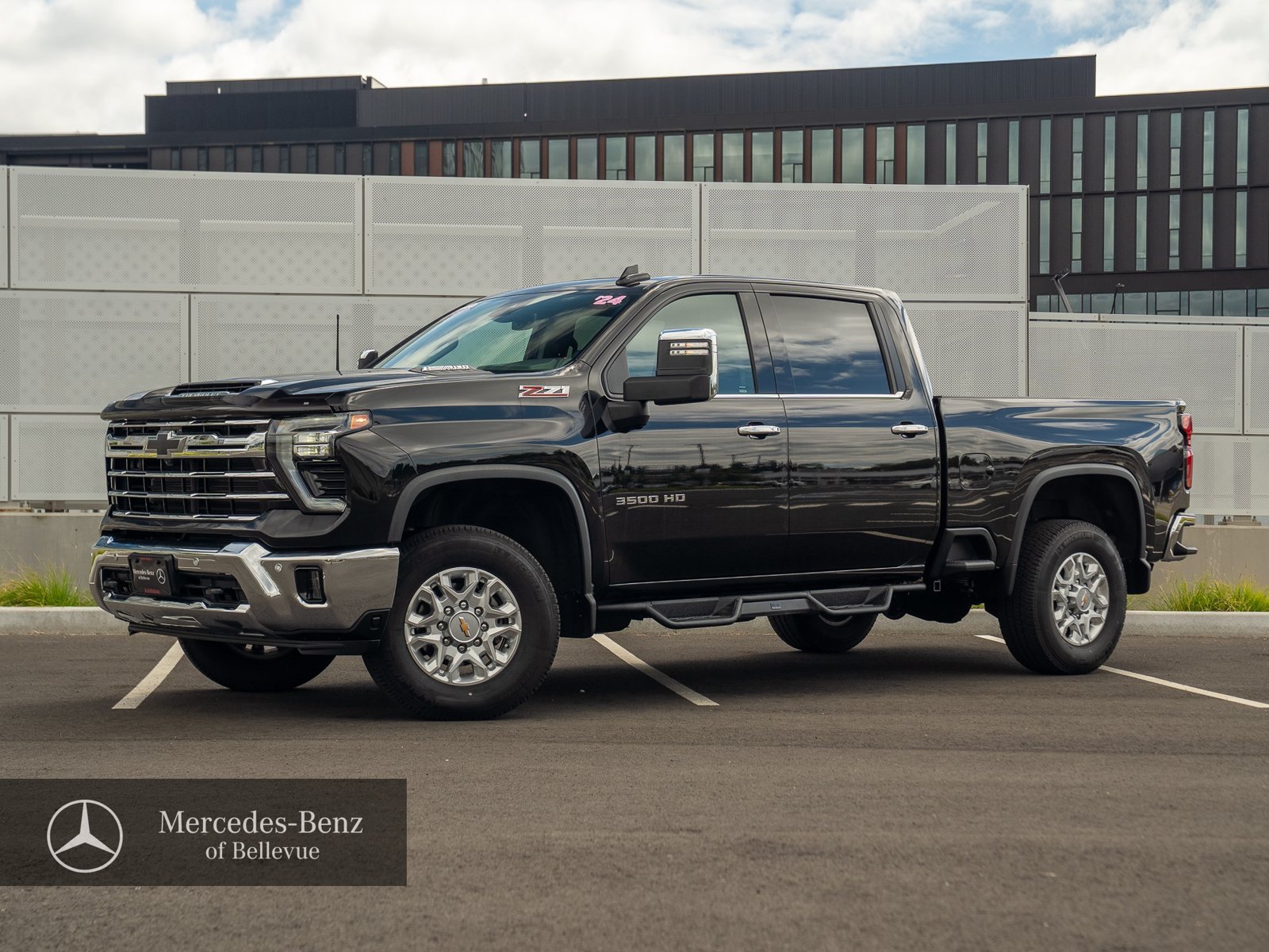Used 2024 Chevrolet Silverado 3500 LTZ w/ LTZ Convenience Package AWD/4WD image 1