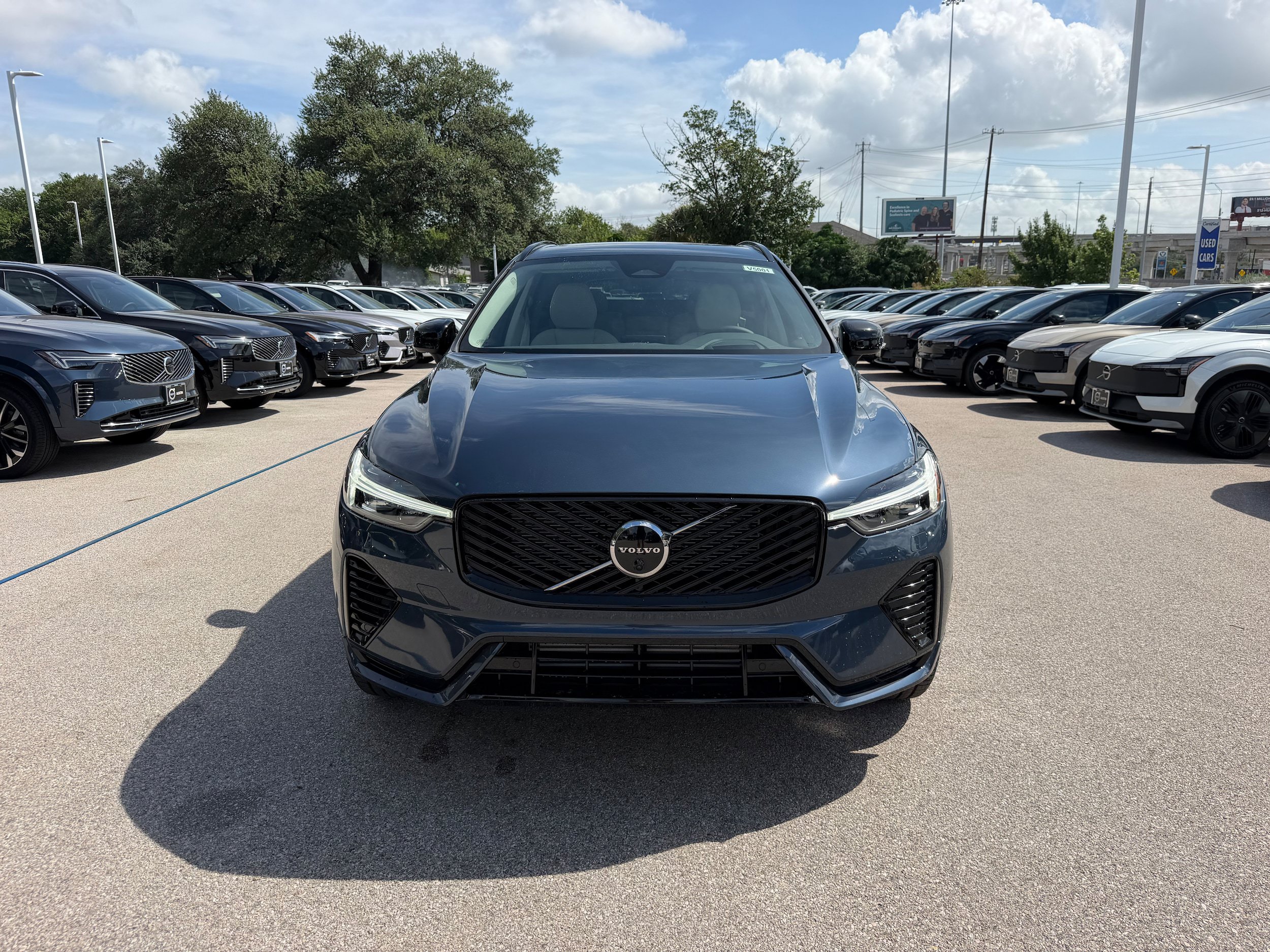 New 2026 Volvo XC60 T8 Ultra w/ Protection Package Premier AWD/4WD image 6
