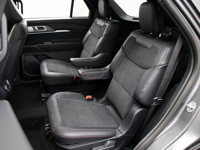 New 2026 Ford Explorer ST image 11