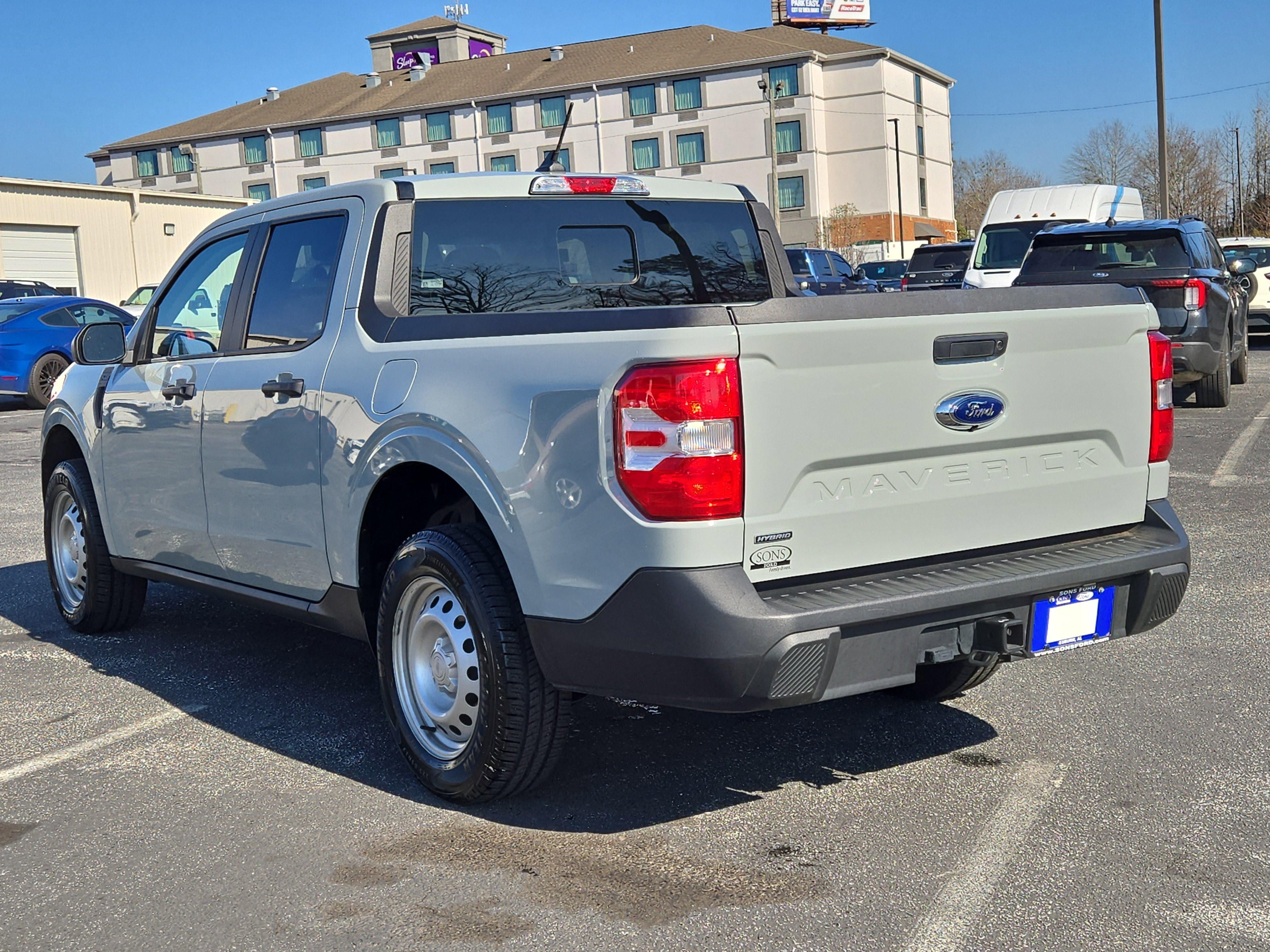 Certified 2023 Ford Maverick XL image 9