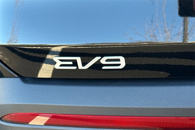 Certified 2024 Kia EV9 Light Long Range image 37