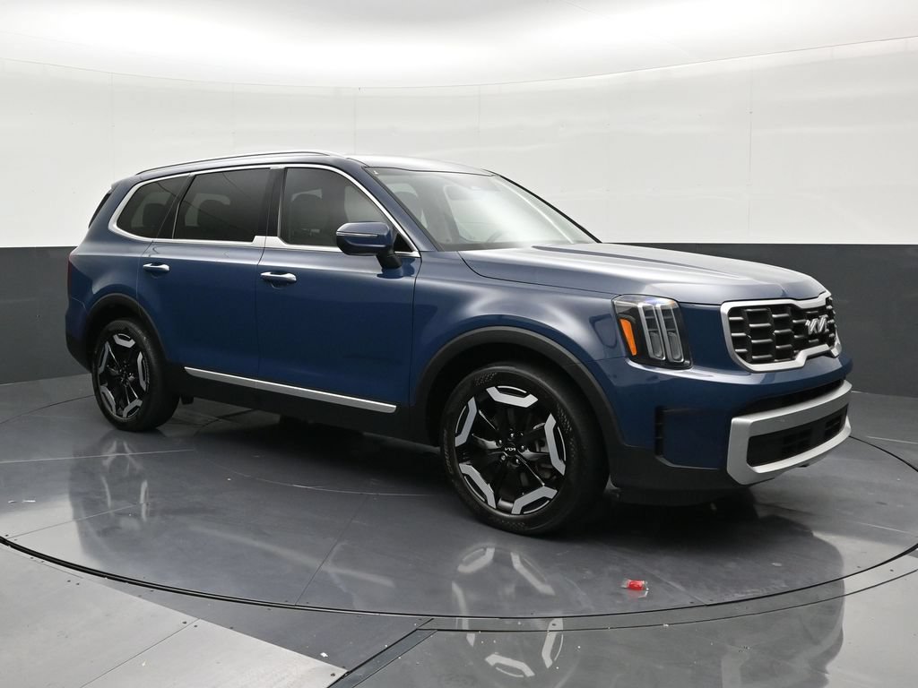 Used 2024 Kia Telluride S FWD image 7