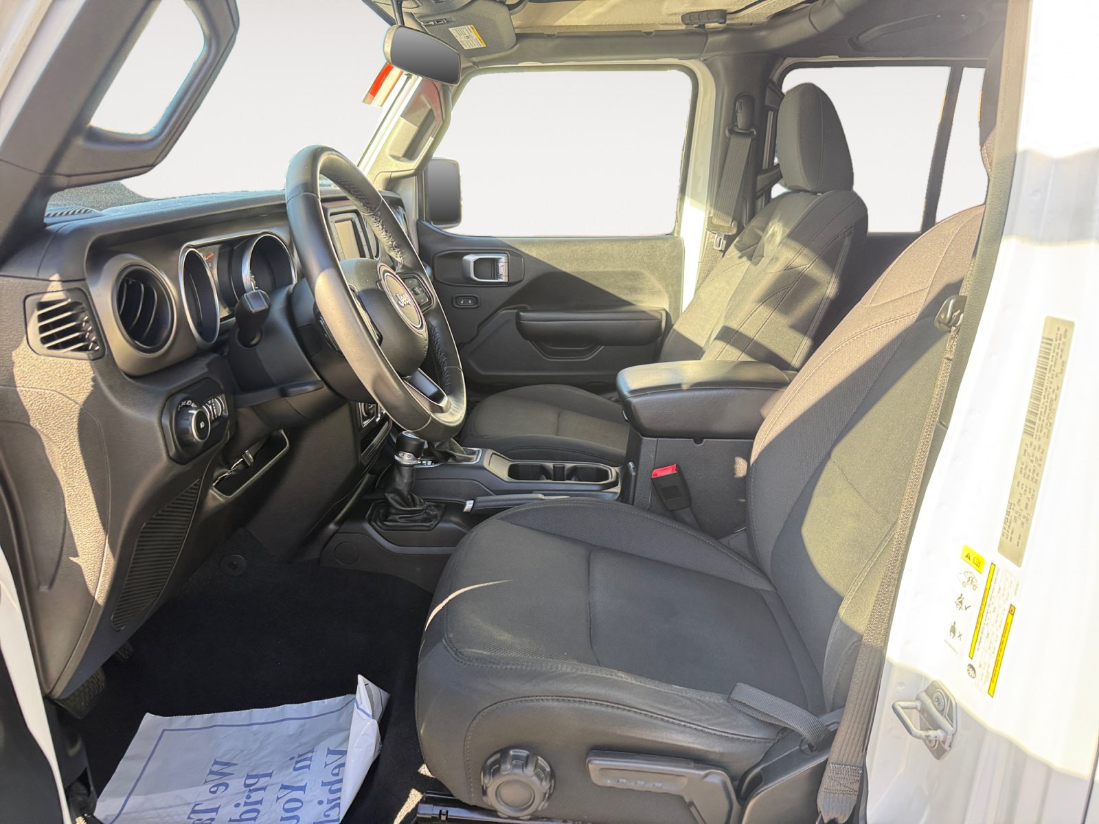 Used 2018 Jeep Wrangler Unlimited Sport S AWD/4WD image 10
