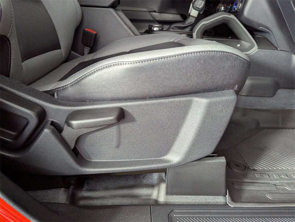 Used 2023 Ford Bronco Big Bend w/ Sasquatch Package image 35