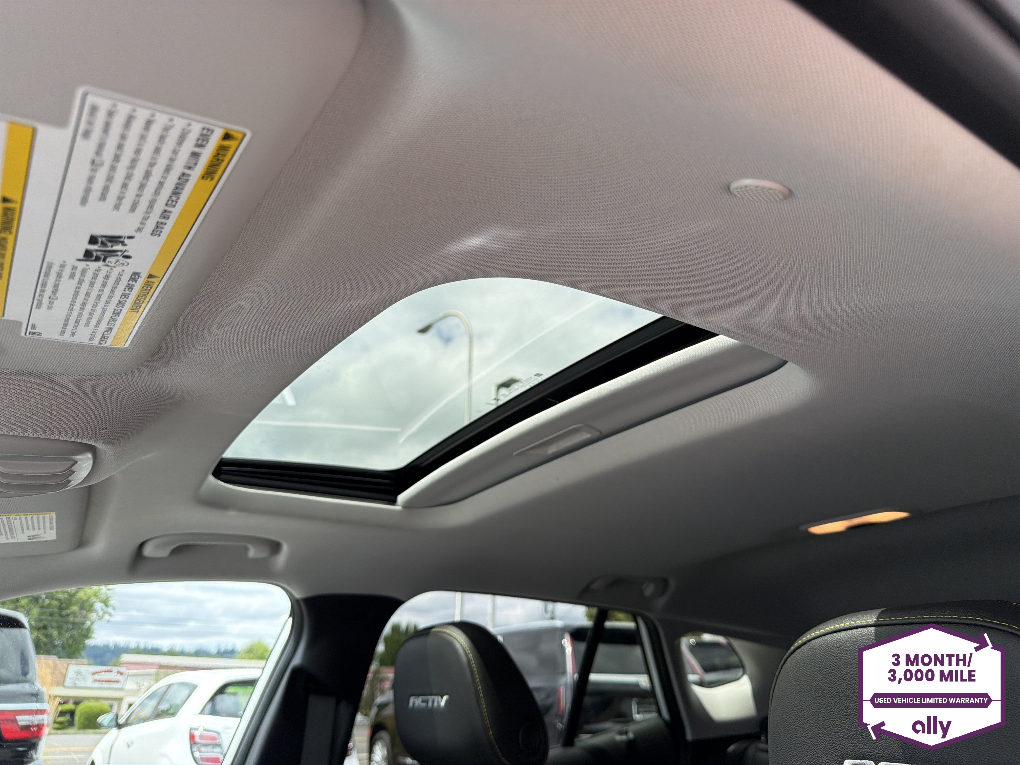 Used 2025 Chevrolet Trax ACTIV w/ Sunroof Package FWD image 15