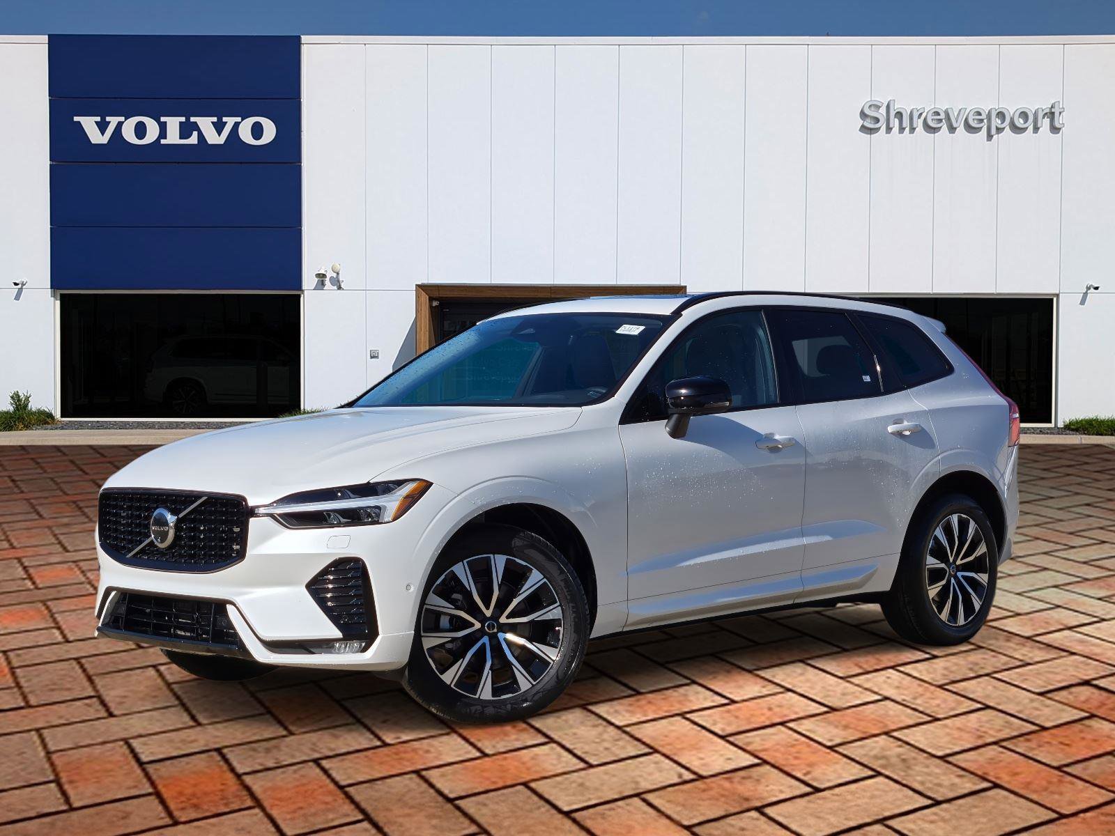 Certified 2024 Volvo XC60 B5 Plus AWD/4WD image 1