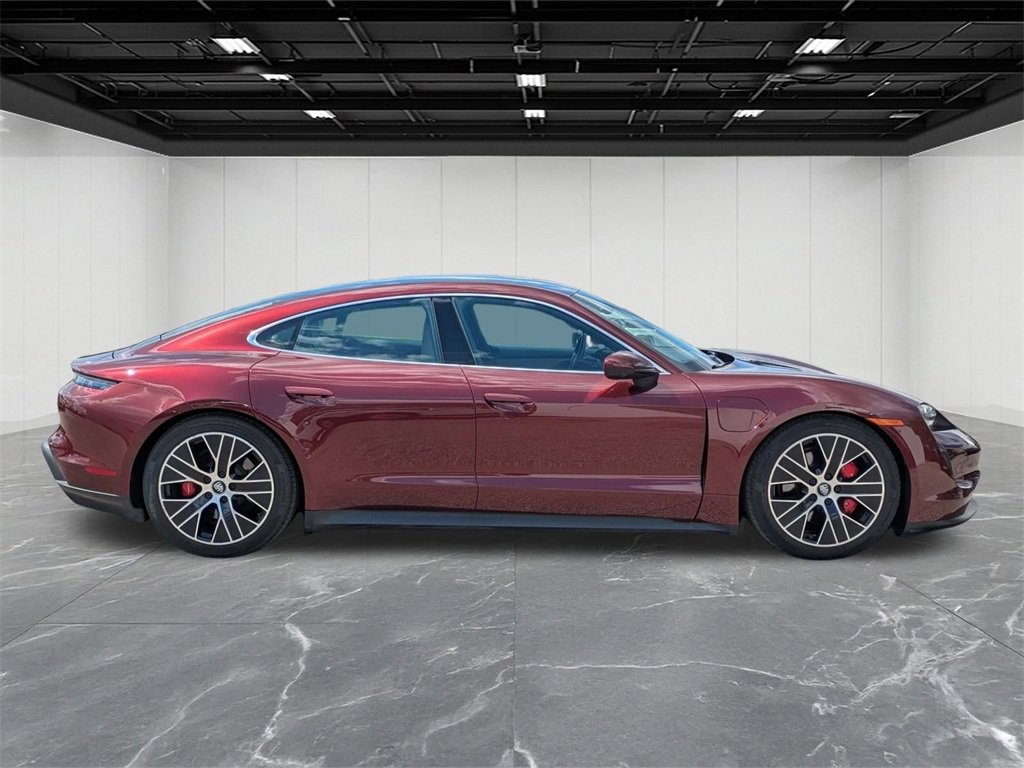 Used 2021 Porsche Taycan 4S image 11