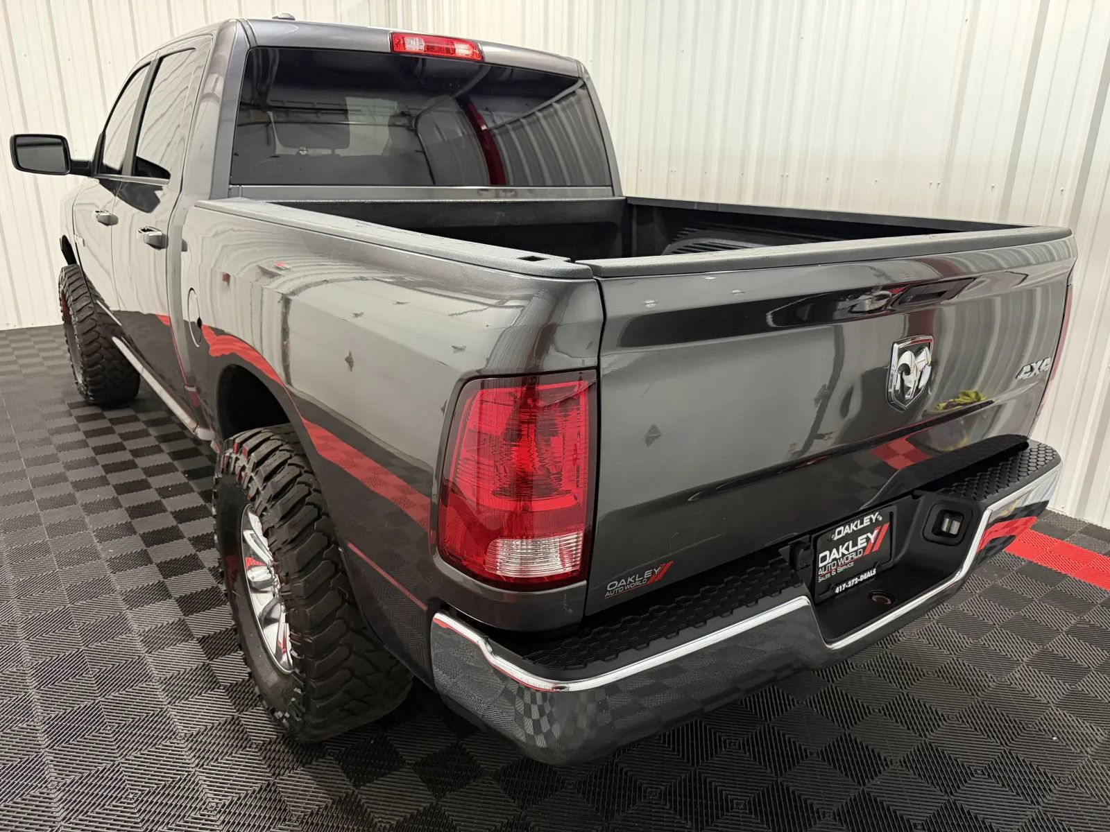 Used 2021 RAM 1500 Classic SLT AWD/4WD image 13