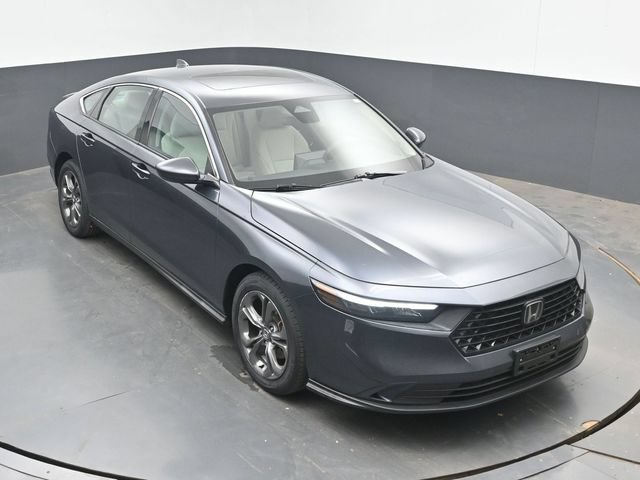 Used 2023 Honda Accord EX image 13