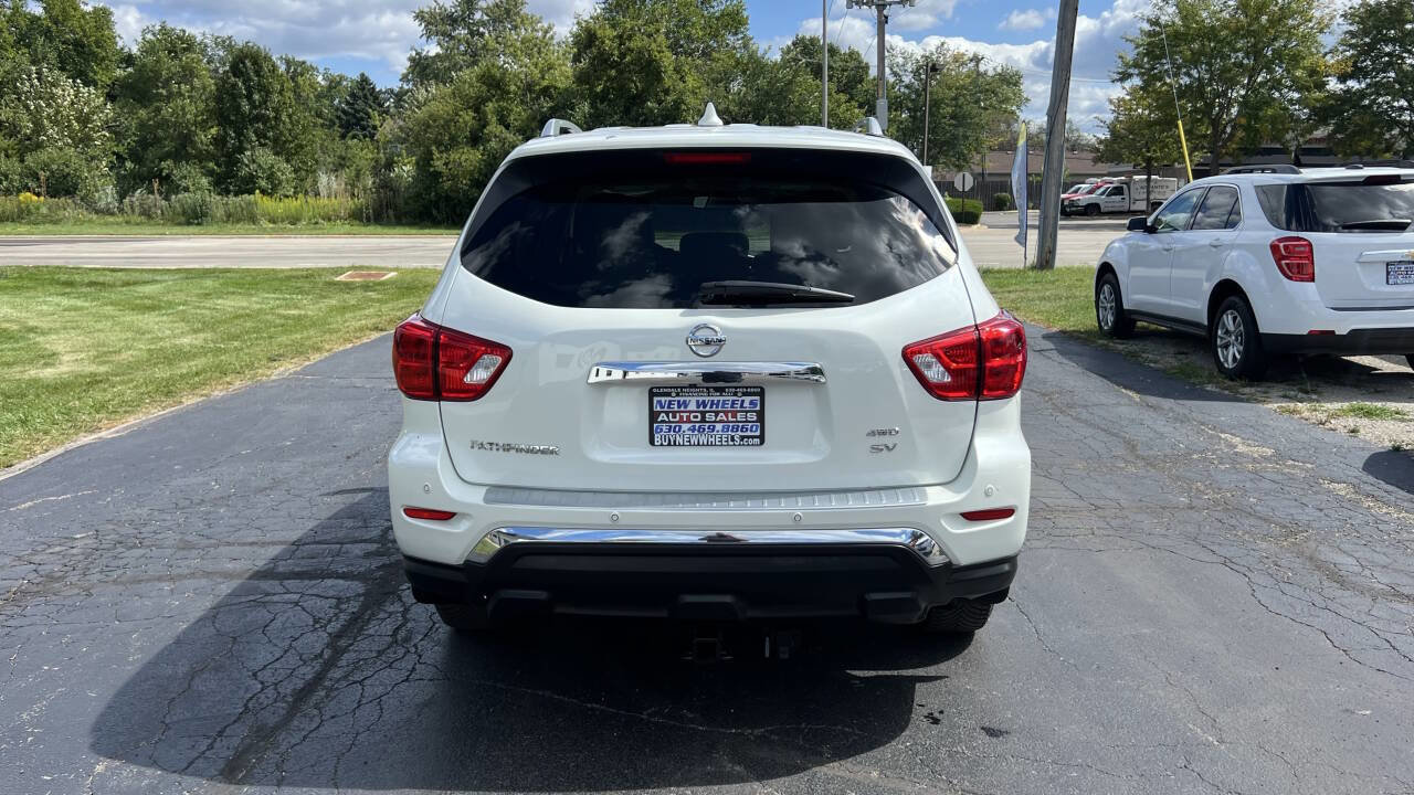 Used 2019 Nissan Pathfinder SV w/ SV All Weather Package image 4