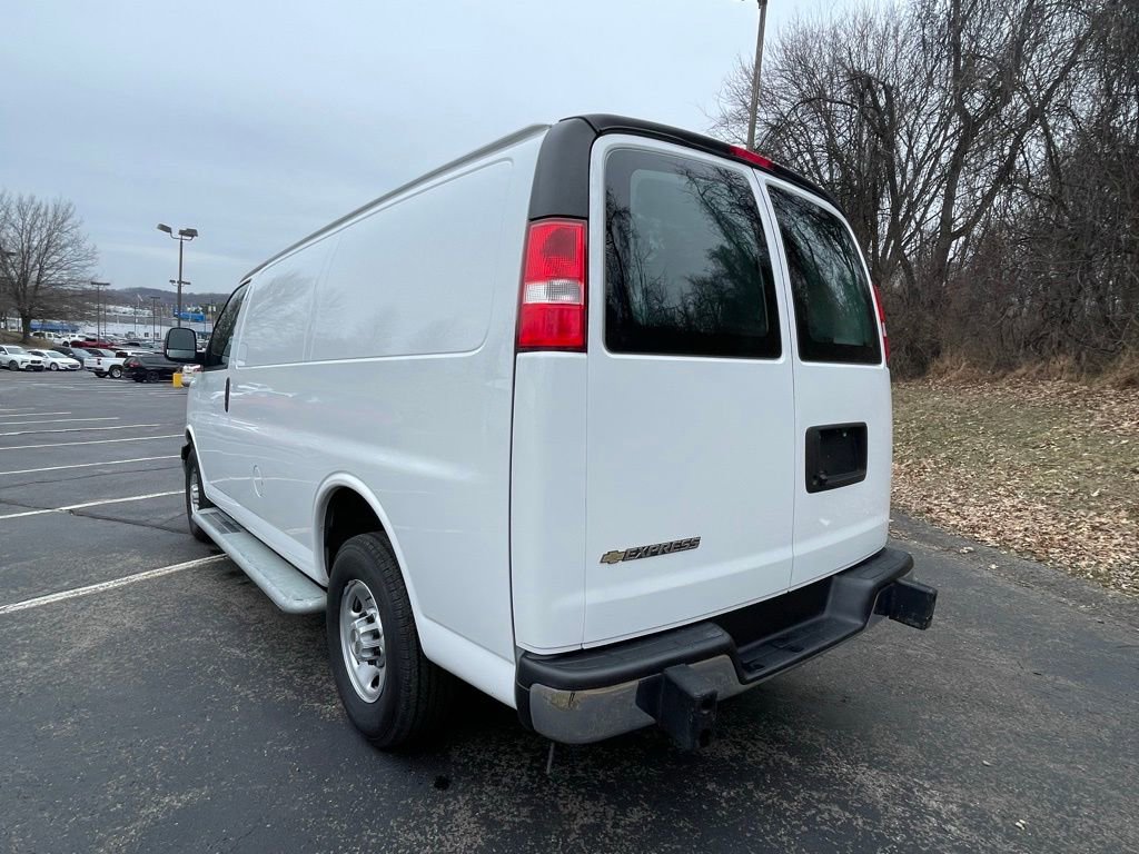 Certified 2024 Chevrolet Express 2500 w/ Driver Convenience Package image 5