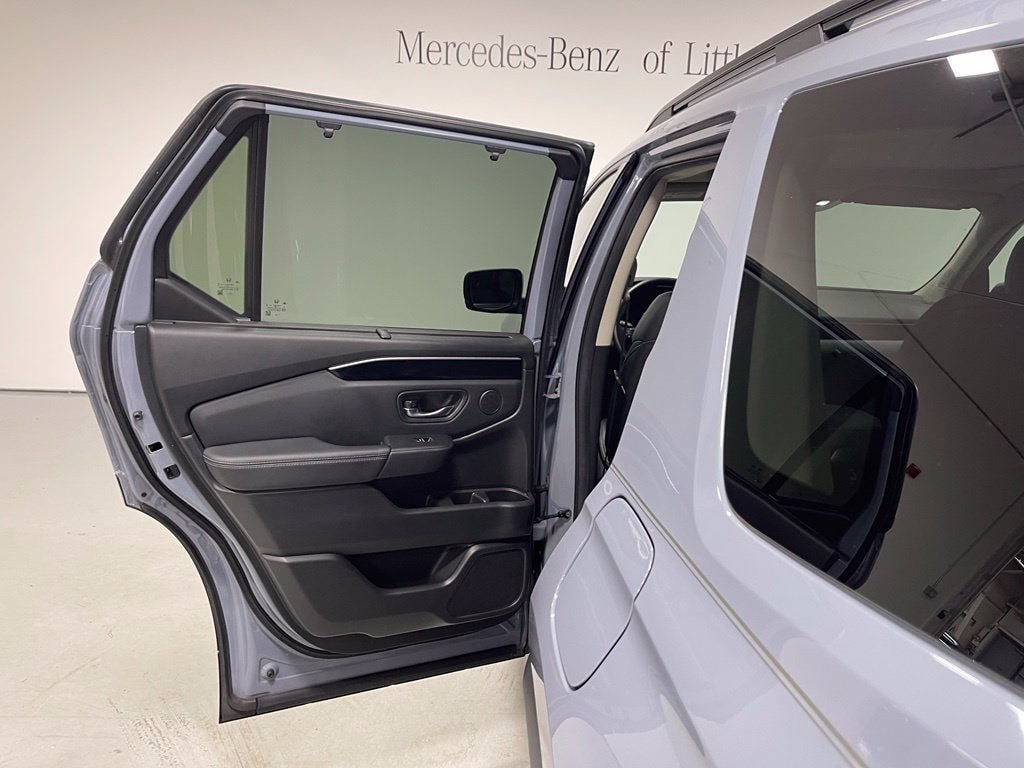 Used 2025 Honda Pilot Touring image 23