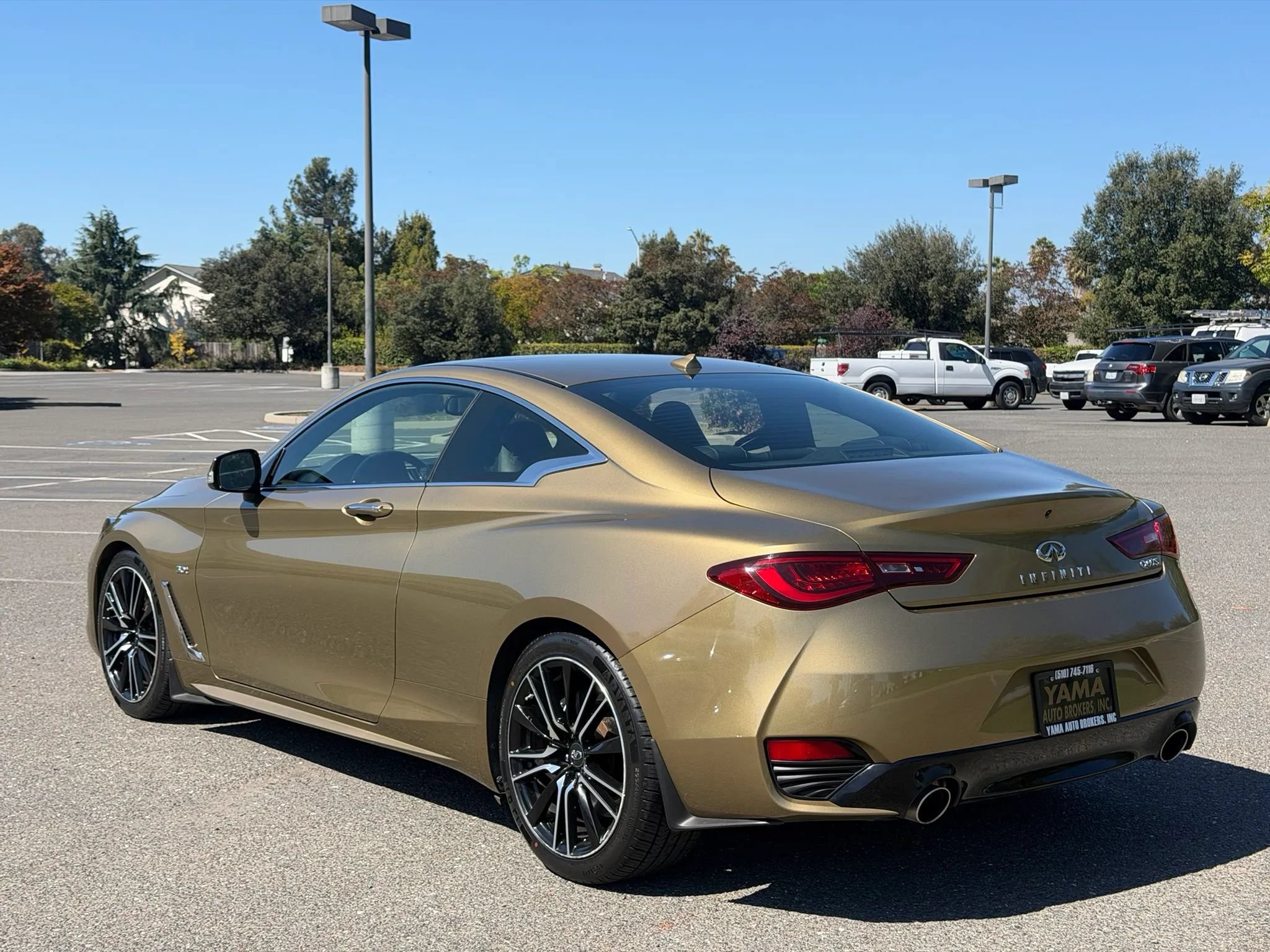 Used 2018 INFINITI Q60 3.0t Sport w/ Sensory Package 3.0T Sport RWD image 3