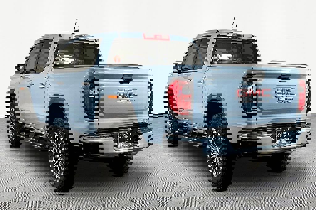 New 2026 GMC Canyon Denali image 4