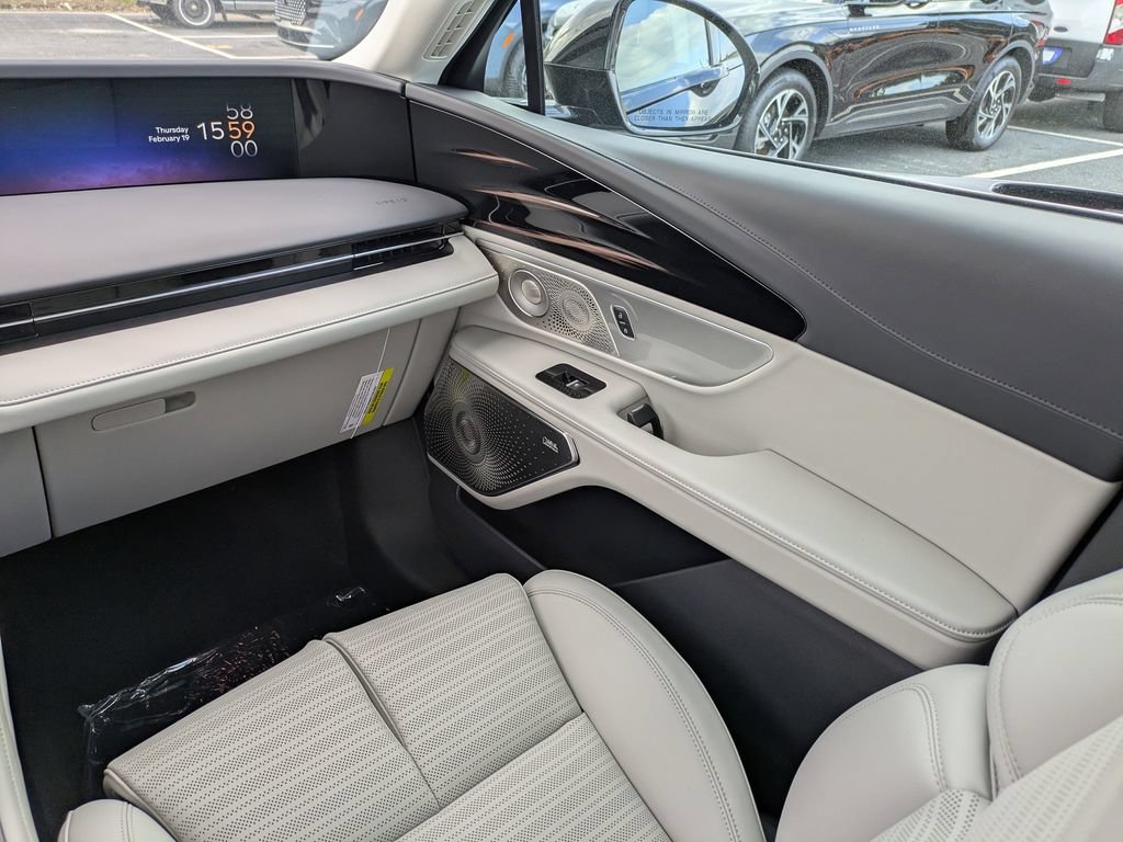 New 2026 Lincoln Nautilus Reserve AWD/4WD image 18