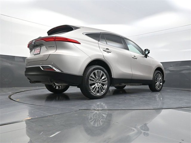 Used 2023 Toyota Venza Limited image 33