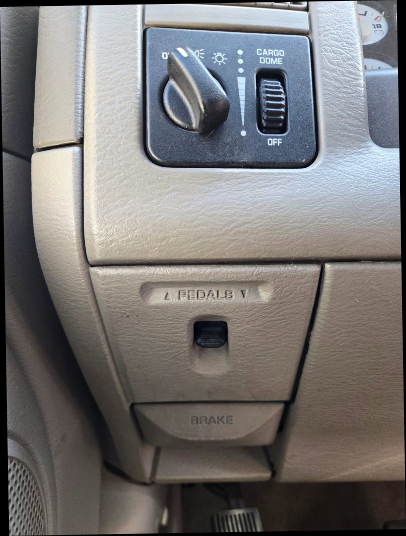 Used 2004 Dodge Ram 3500 Truck SLT w/ Trailer Tow Group image 24