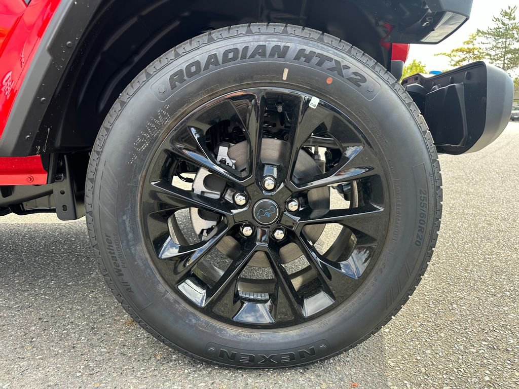 New 2024 Jeep Wrangler Unlimited Sahara w/ Technology Group image 10