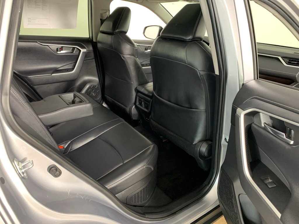 Used 2021 Toyota RAV4 Limited image 25