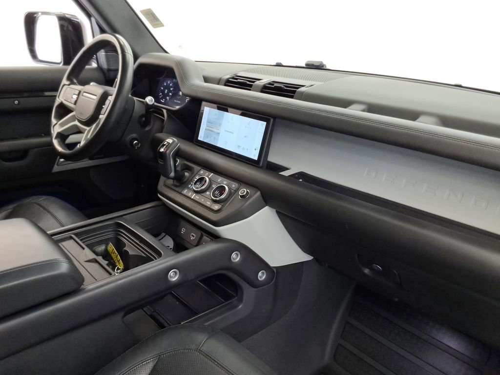 Used 2020 Land Rover Defender 110 HSE image 21