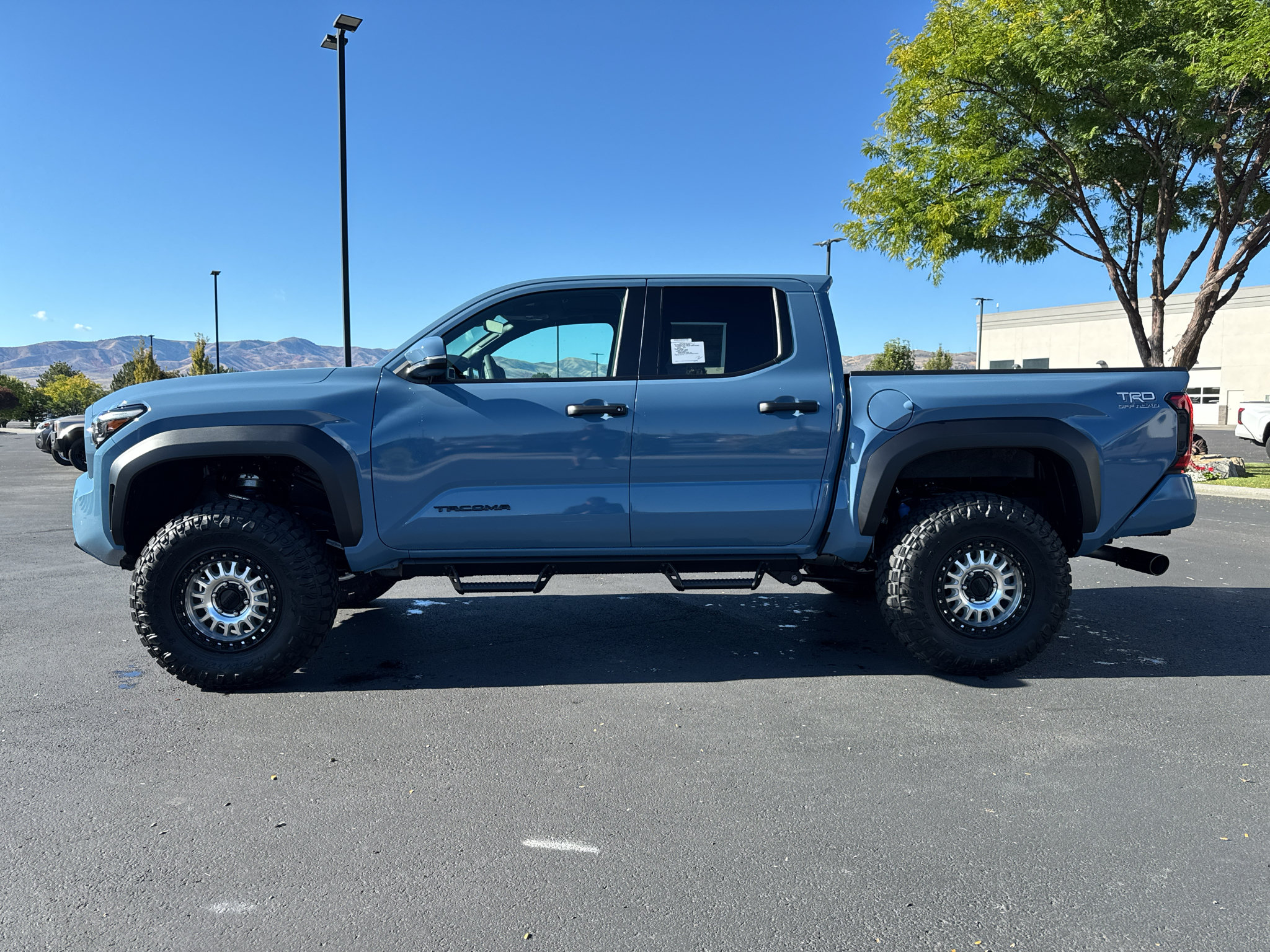 New 2026 Toyota Tacoma TRD Off-Road w/ TRD Off Road Upgrade Package AWD/4WD image 4