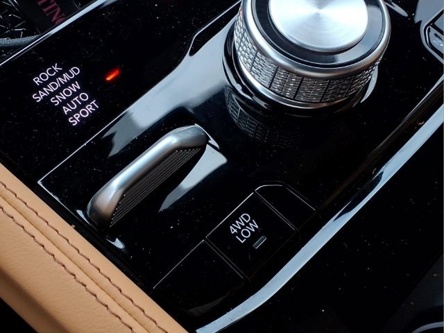 Used 2026 Jeep Grand Cherokee Summit w/ Adv Protech Group IV AWD/4WD image 19