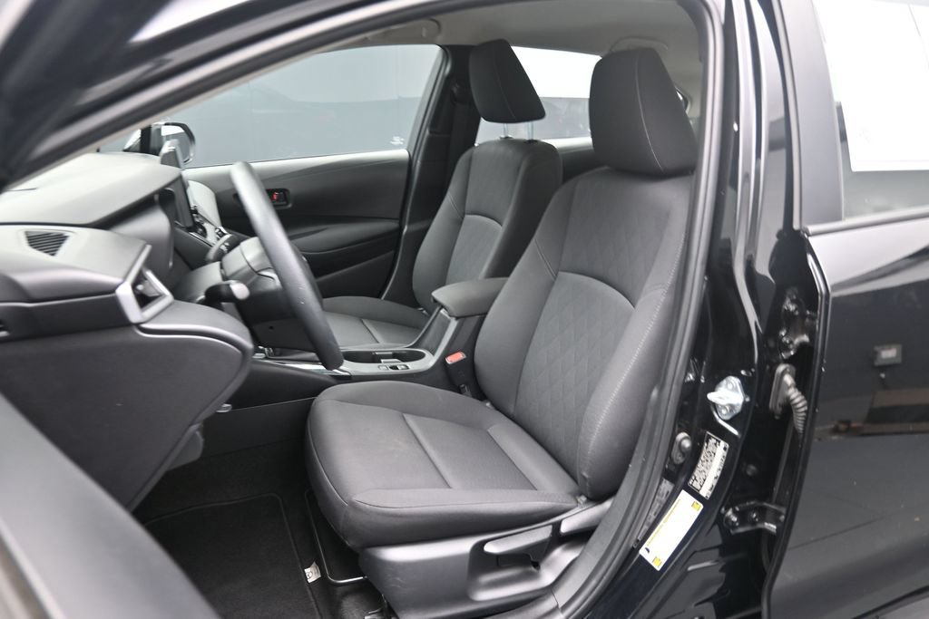Used 2023 Toyota Corolla LE FWD image 15