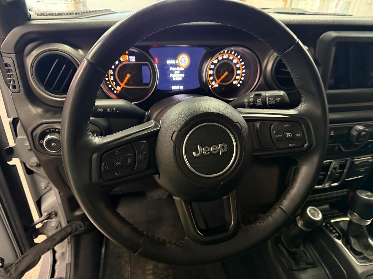 Used 2022 Jeep Wrangler Unlimited Sport image 13