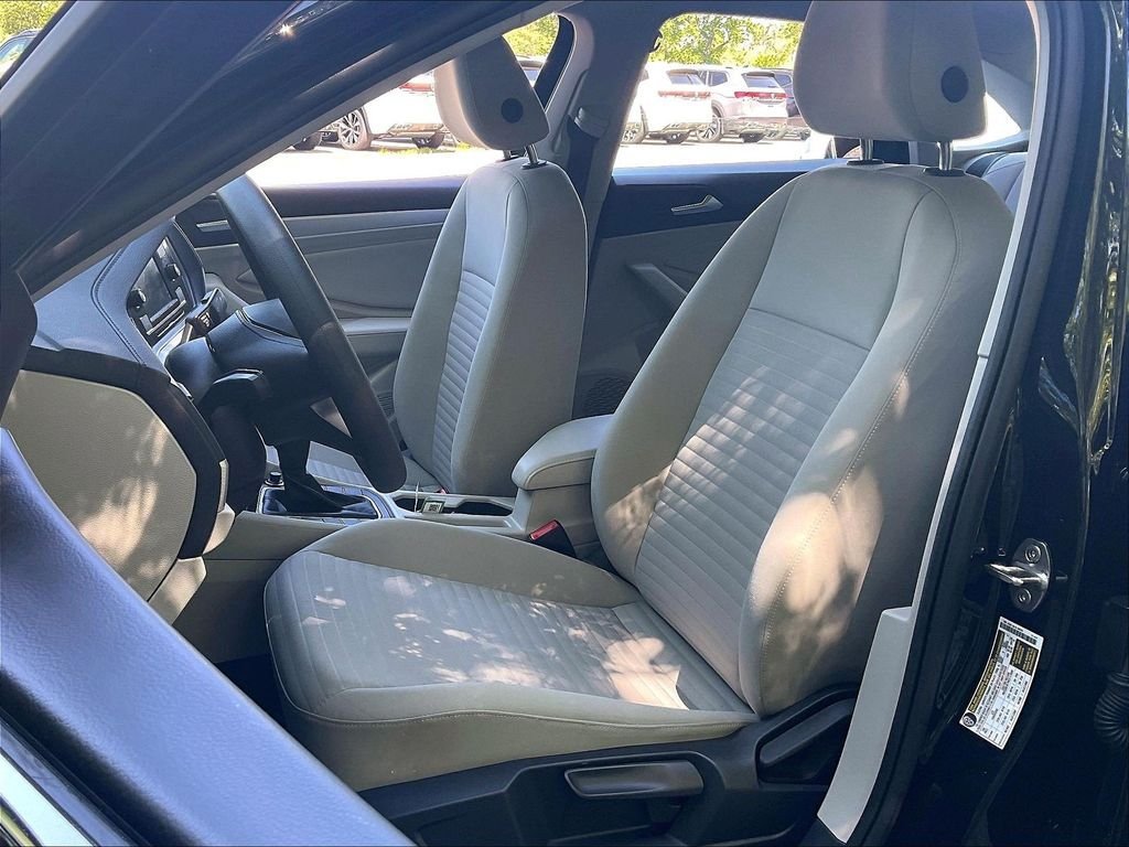 Certified 2023 Volkswagen Jetta S FWD image 10