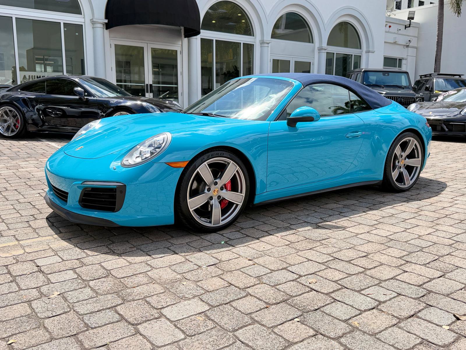 Used 2017 Porsche 911 Carrera 4S AWD/4WD image 3
