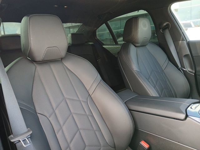 Used 2024 BMW 530i w/ M Sport Package image 14