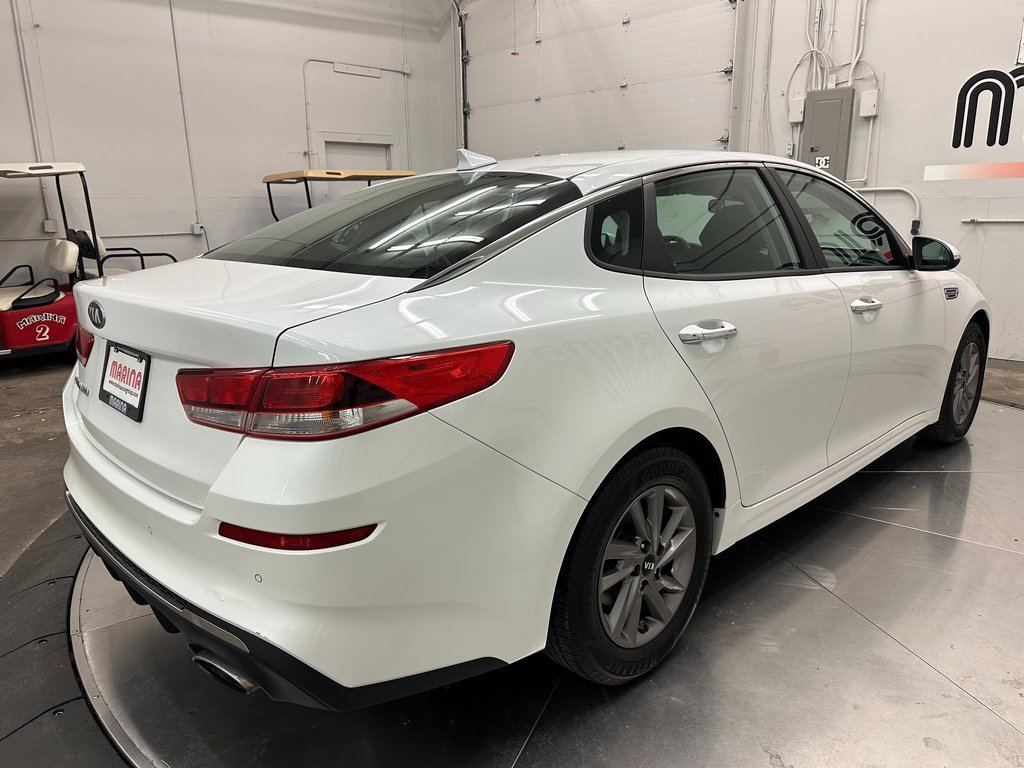 Used 2020 Kia Optima LX image 14