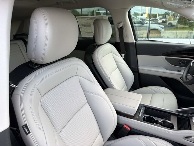 New 2026 Lincoln Nautilus Premier w/ Equipment Group 102A AWD/4WD image 19