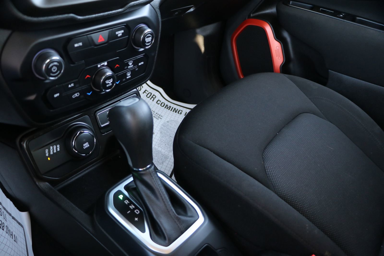 Used 2020 Jeep Renegade Sport image 26