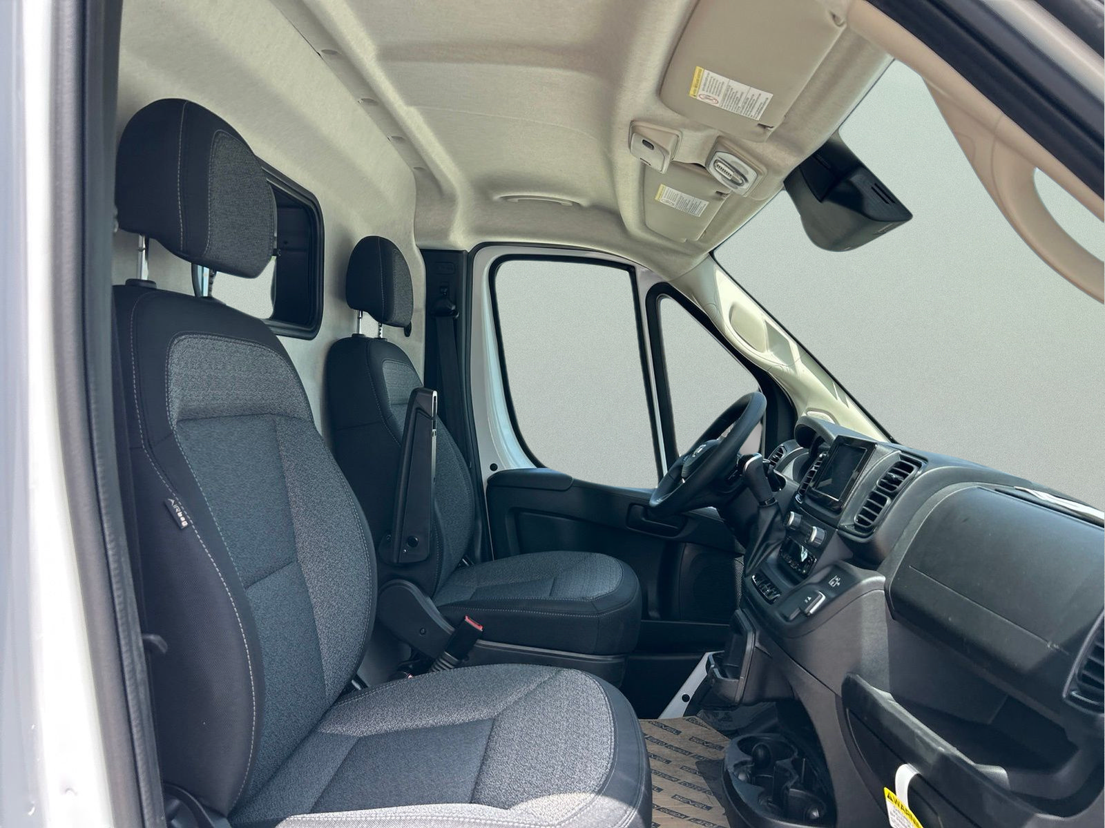 New 2026 RAM ProMaster 2500 w/ Convenience Group FWD image 11