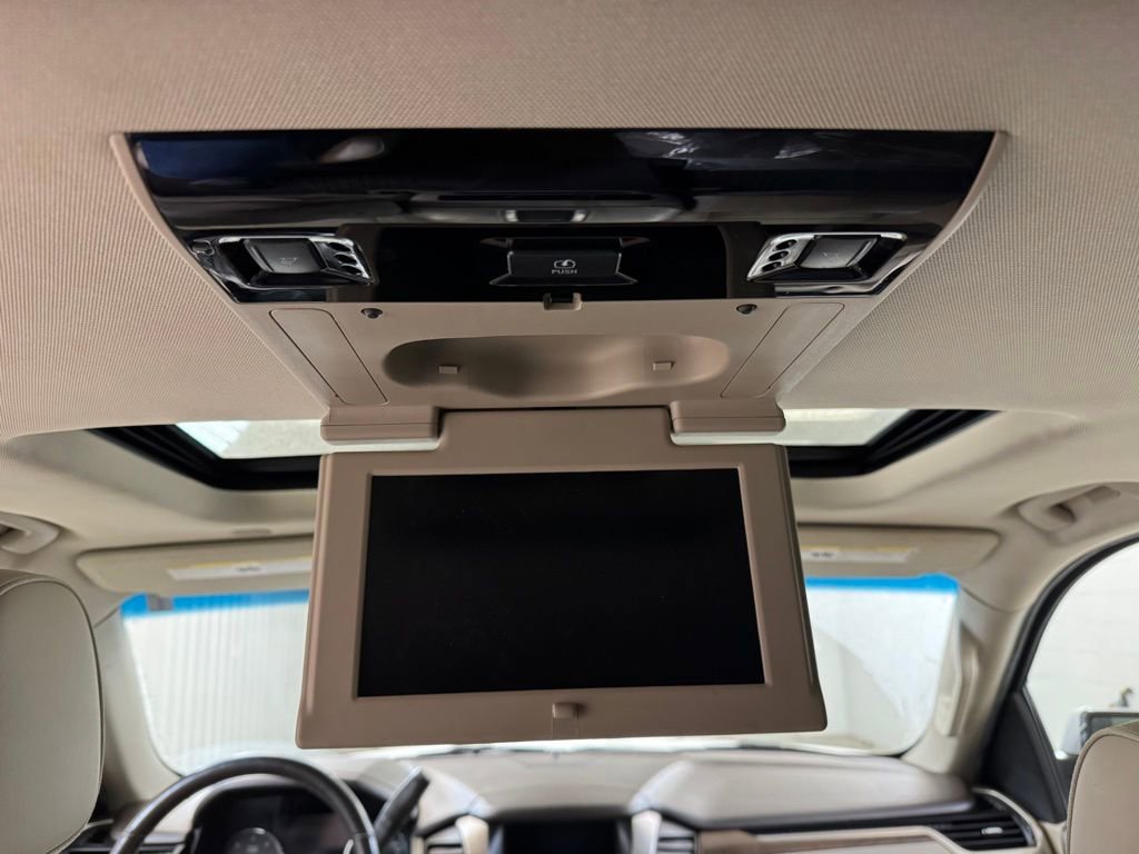 Used 2018 GMC Yukon Denali w/ Open Road Package image 25