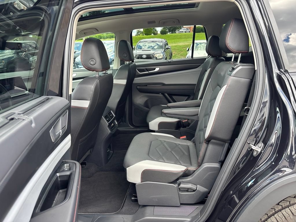 Used 2026 Volkswagen Atlas Peak Edition AWD/4WD image 24