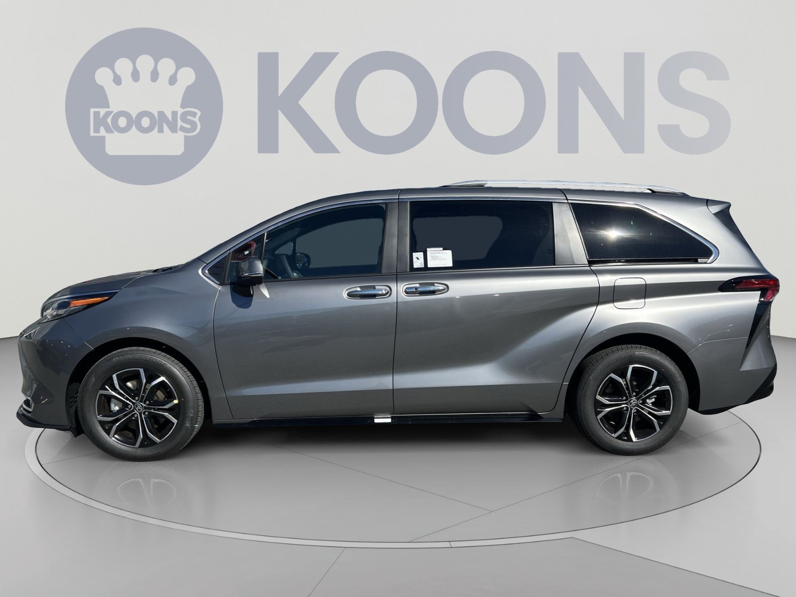 New 2026 Toyota Sienna Platinum AWD/4WD image 2