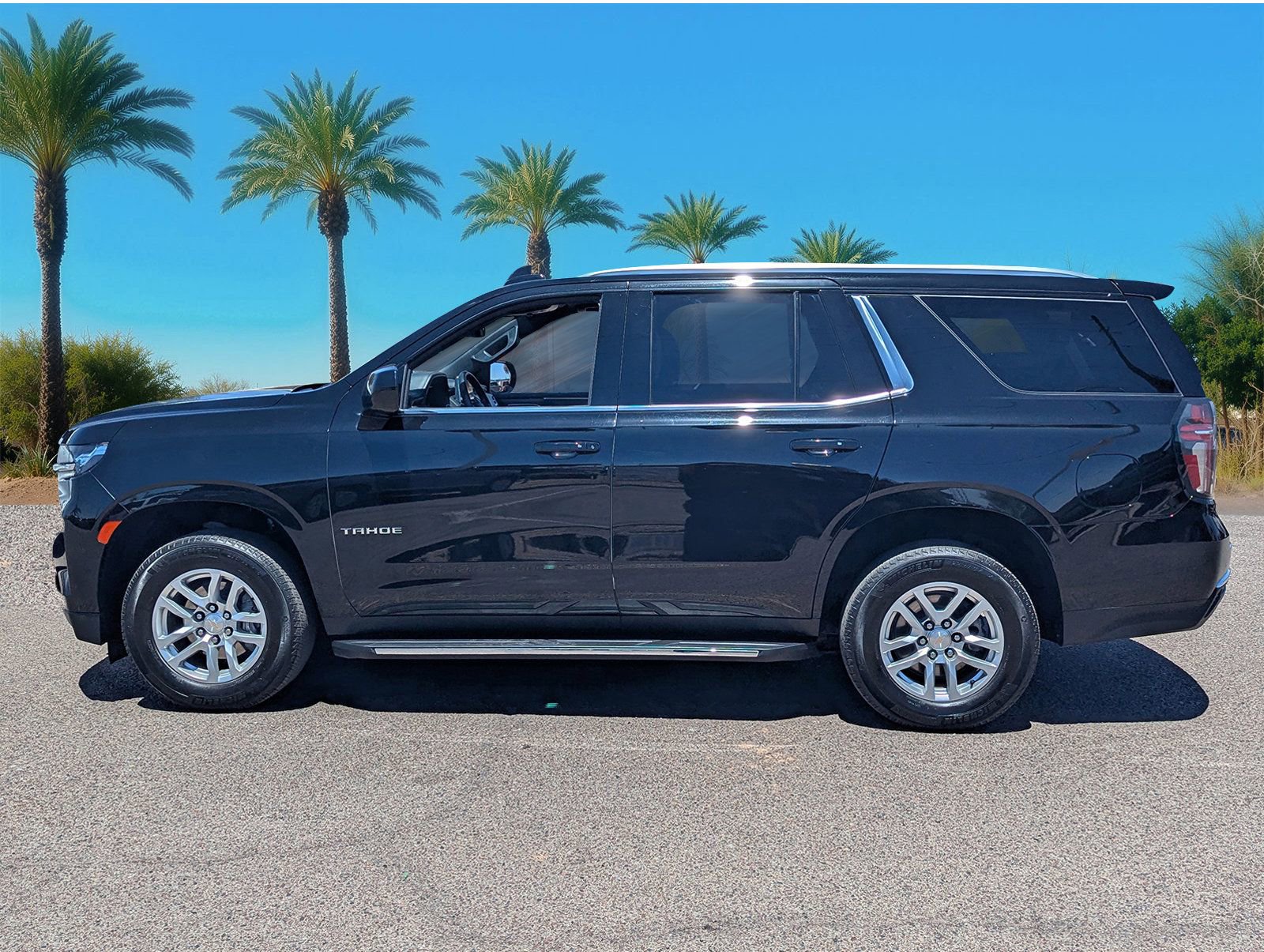 Used 2024 Chevrolet Tahoe LT AWD/4WD image 33