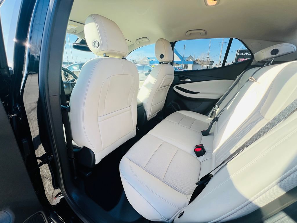 Used 2024 Buick Encore GX Avenir w/ Avenir Convenience Package image 32