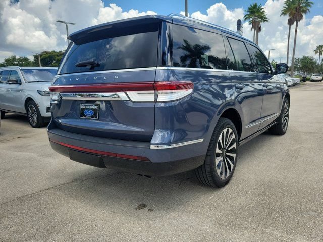 Certified 2023 Lincoln Navigator Reserve AWD/4WD image 6