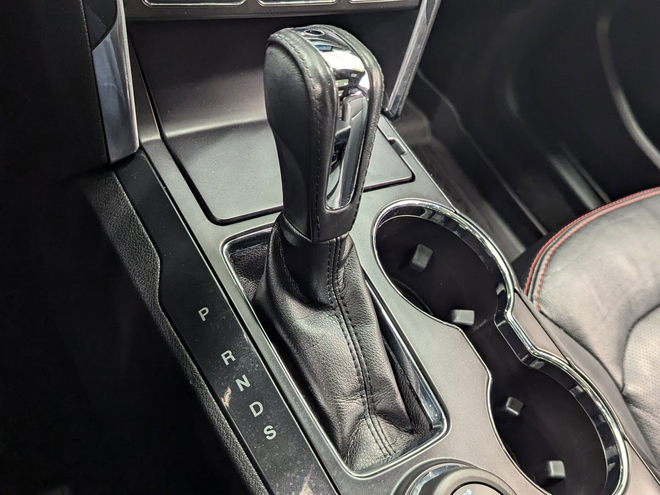 Used 2019 Ford Explorer Sport w/ Ford Safe & Smart Package image 14