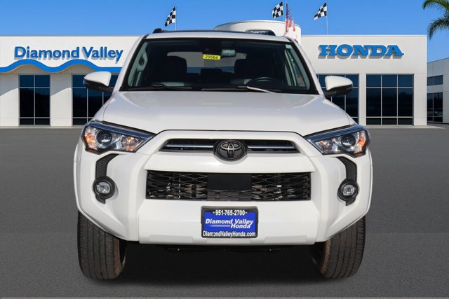 Used 2022 Toyota 4Runner SR5 Premium image 2