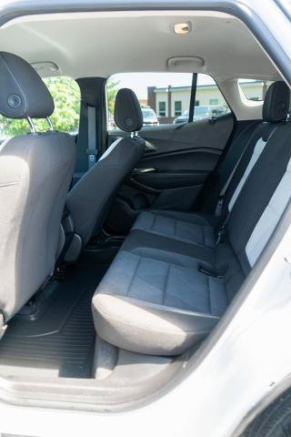 Used 2024 Chevrolet Trax LS FWD image 11