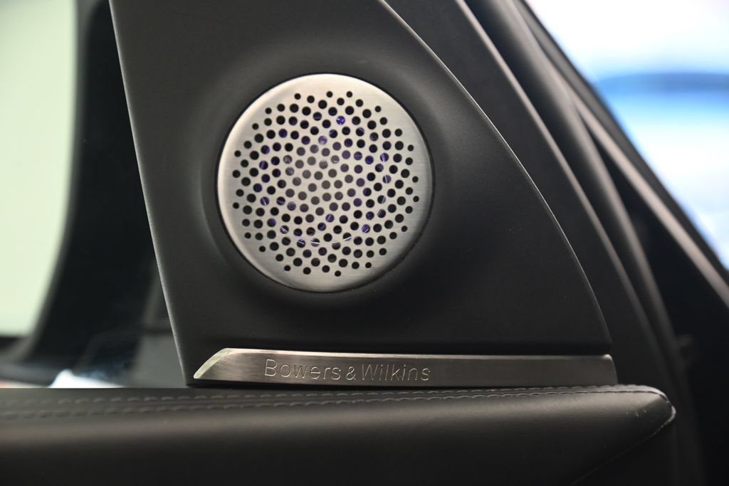 Used 2023 BMW XM AWD/4WD image 8