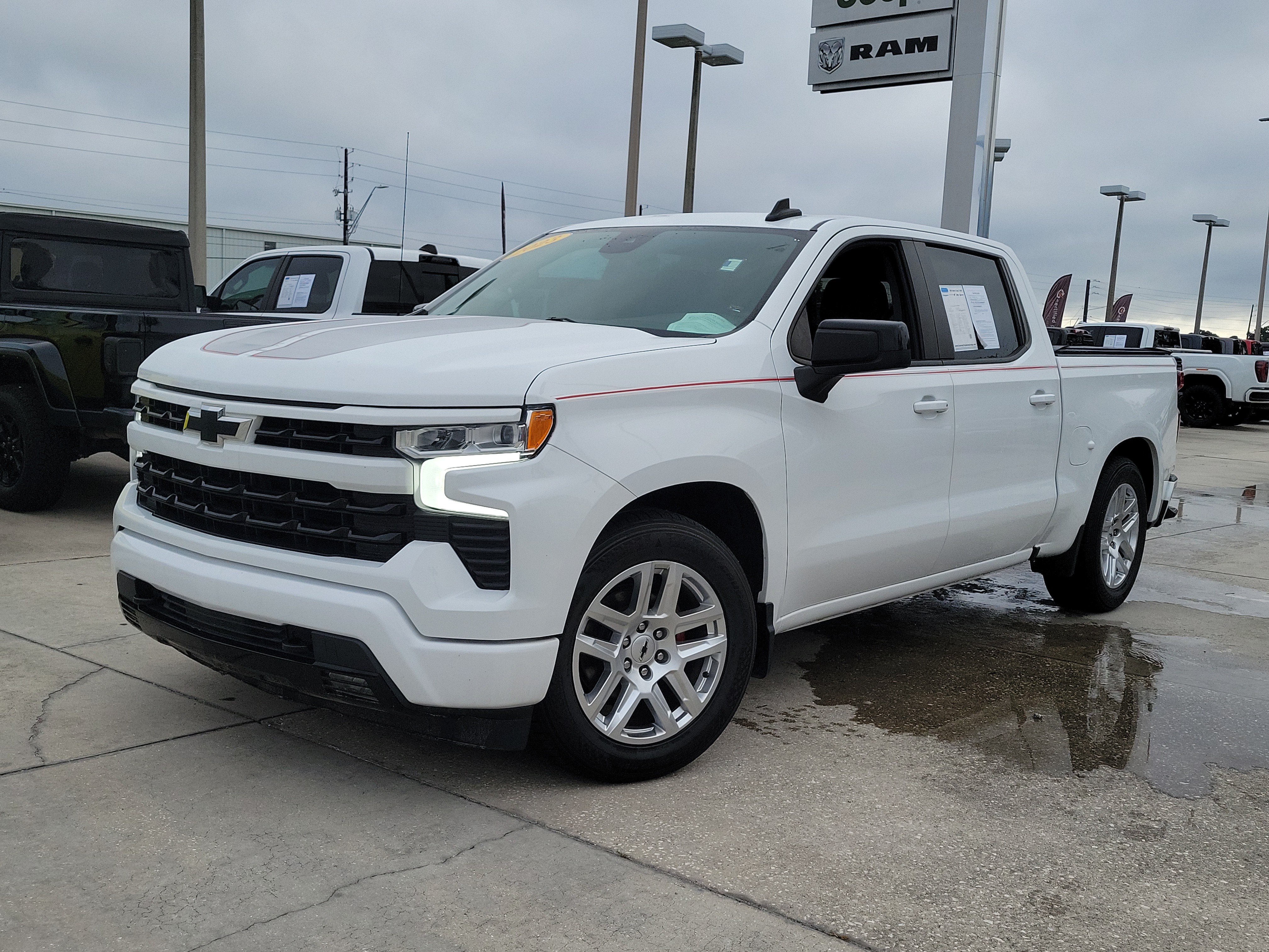 Used 2023 Chevrolet Silverado 1500 RST w/ Convenience Package II RWD image 1
