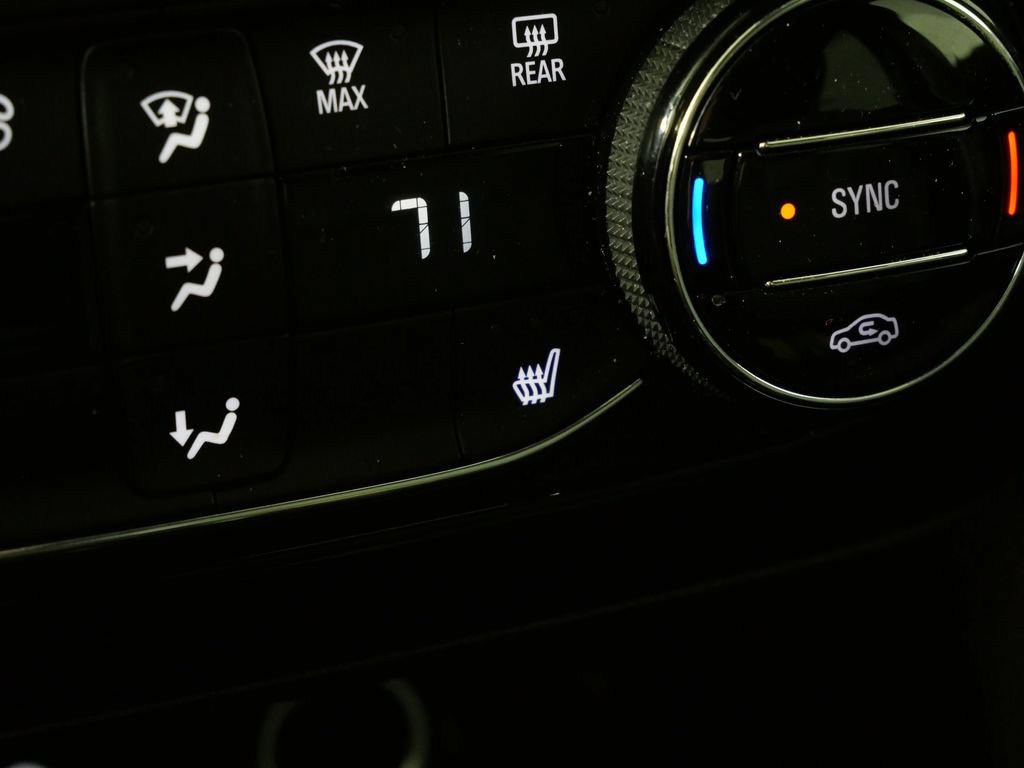 Used 2020 Buick Encore GX Select FWD image 21