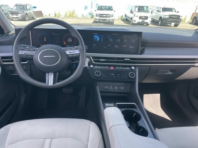 Used 2024 Hyundai Sonata SEL FWD image 12