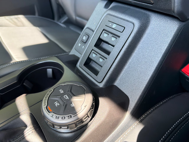 New 2026 Ford Bronco Outer Banks AWD/4WD image 28